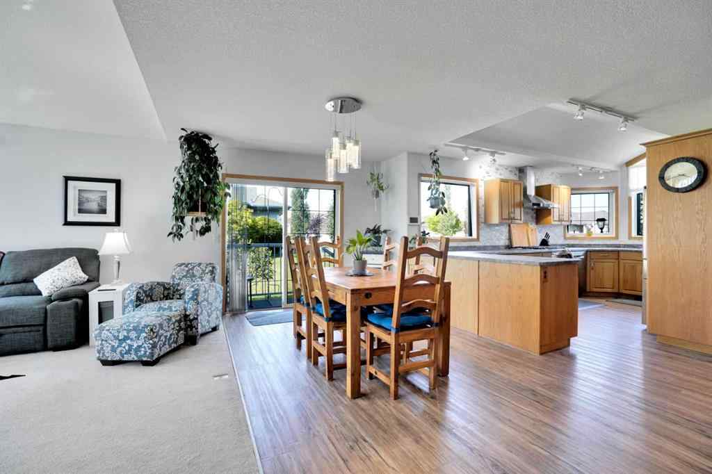 MLS® A2255791 - 633 Advent Bay  in Prince Of Peace Village Rural Rocky View County, Residential