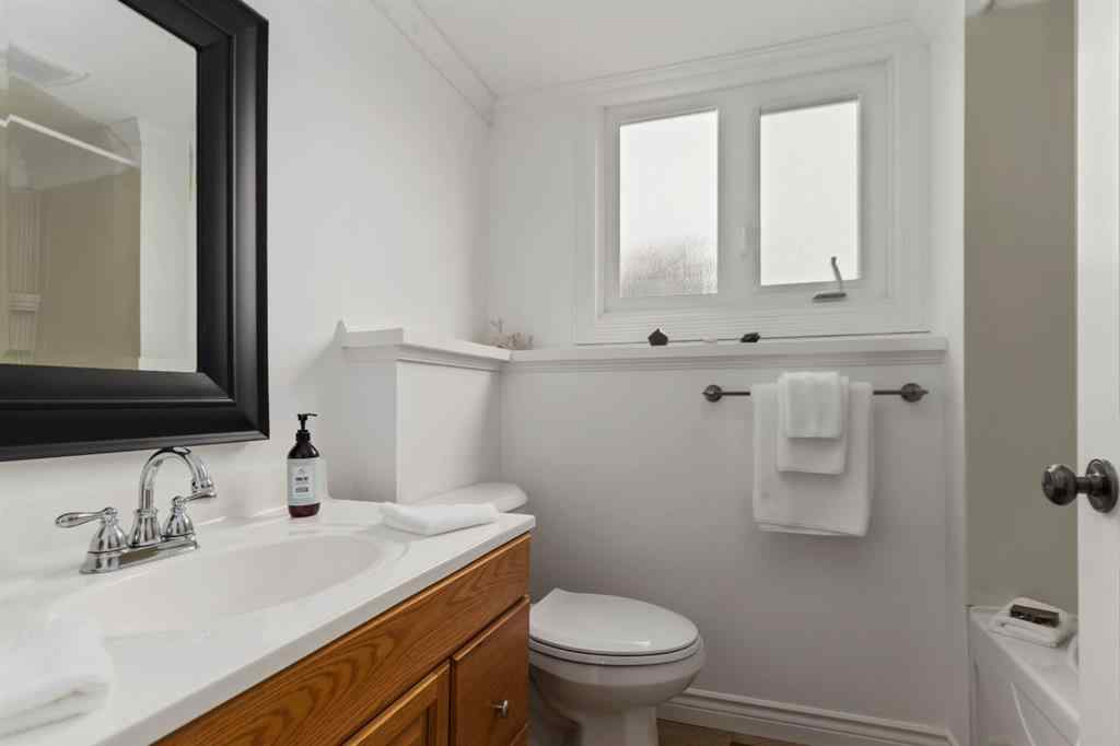 MLS® A2255801 - 141 Hillcrest Drive  in Thickwood Fort McMurray, Residential