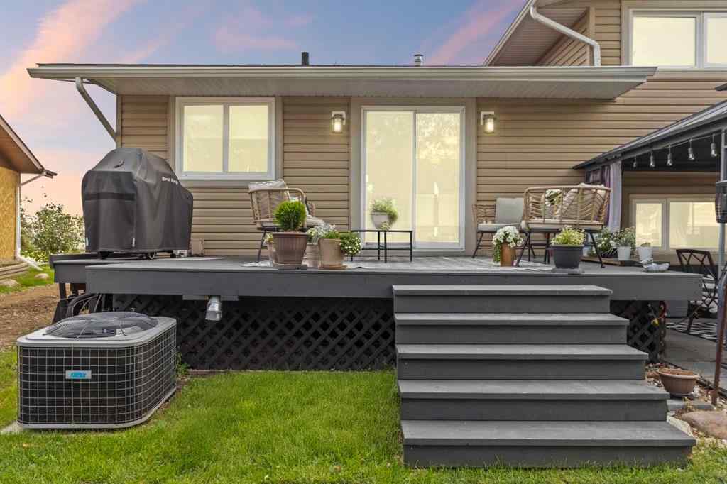 MLS® A2255801 - 141 Hillcrest Drive  in Thickwood Fort McMurray, Residential