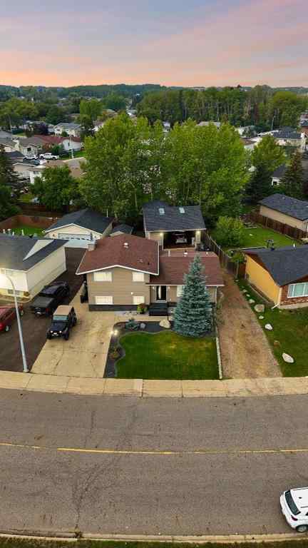 MLS® A2255801 - 141 Hillcrest Drive  in Thickwood Fort McMurray, Residential