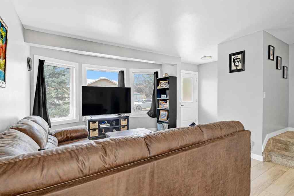 MLS® A2255807 - 9429 92 A Street  in Smith Grande Prairie, Residential