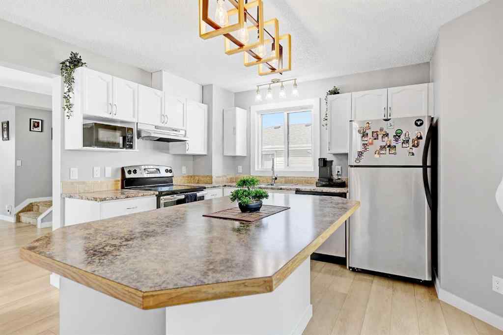 MLS® A2255807 - 9429 92 A Street  in Smith Grande Prairie, Residential
