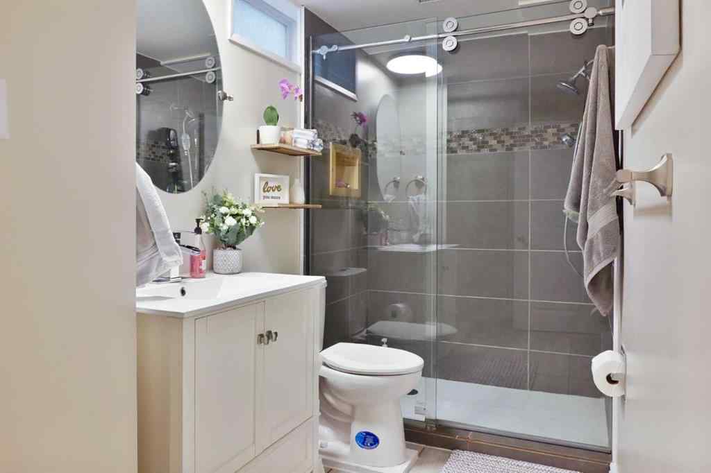 MLS® A2255814 - 15 Sheridan Place W in Varsity Village Lethbridge, Residential