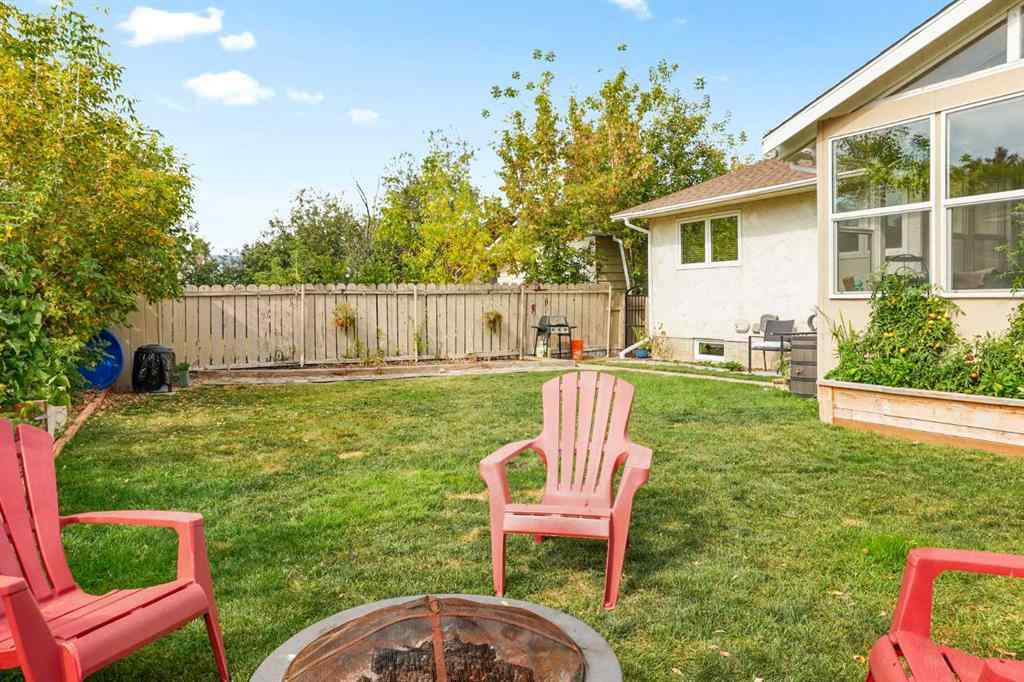 MLS® A2255814 - 15 Sheridan Place W in Varsity Village Lethbridge, Residential