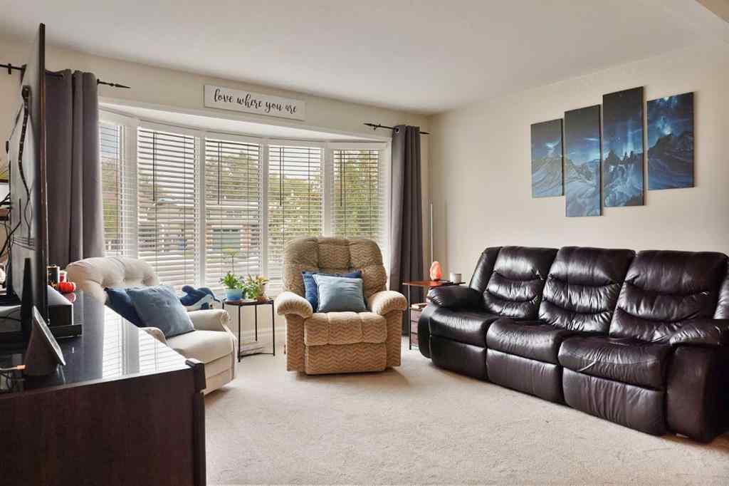 MLS® A2255814 - 15 Sheridan Place W in Varsity Village Lethbridge, Residential