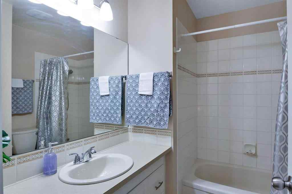 MLS® A2255815 - 823 Cannell Road SW in Canyon Meadows Calgary, Residential