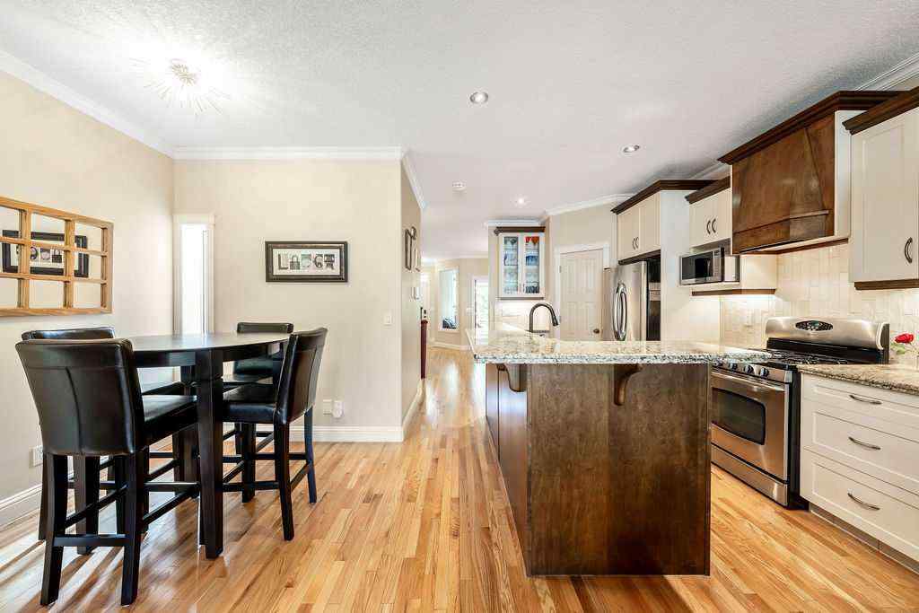 MLS® A2255817 - 608 12 Avenue NE in Renfrew Calgary, Residential