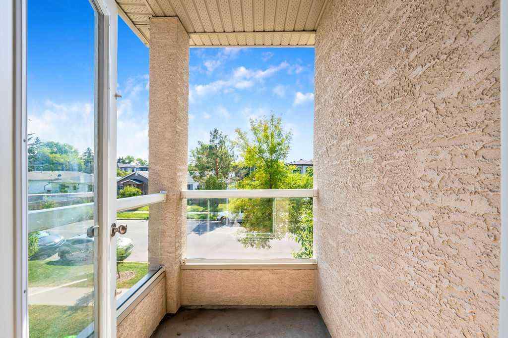MLS® A2255817 - 608 12 Avenue NE in Renfrew Calgary, Residential