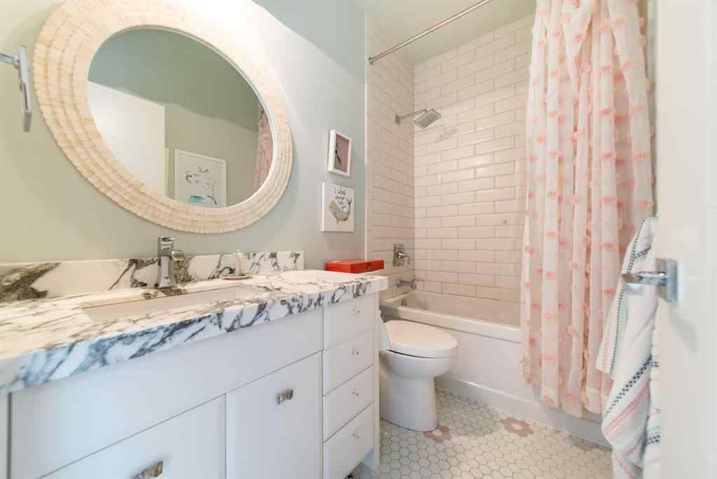 MLS® A2255819 - 3731 43 Street SW in Glenbrook Calgary, Residential