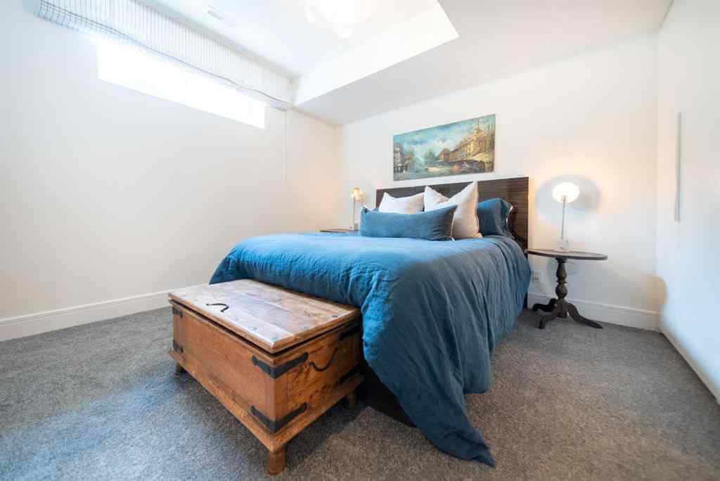 MLS® A2255819 - 3731 43 Street SW in Glenbrook Calgary, Residential