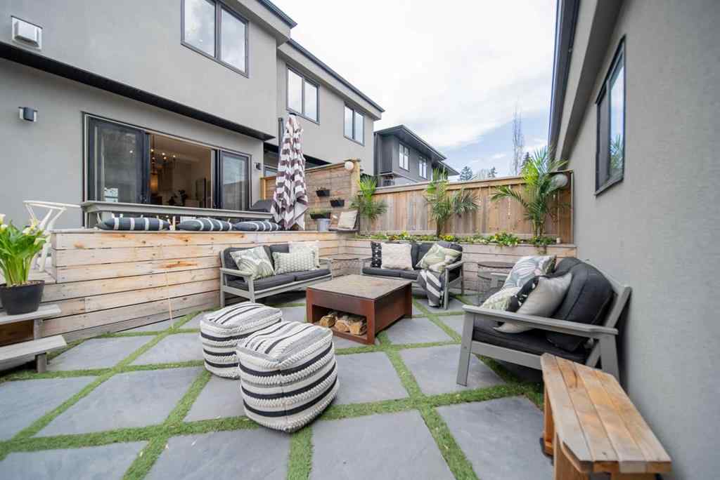 MLS® A2255819 - 3731 43 Street SW in Glenbrook Calgary, Residential