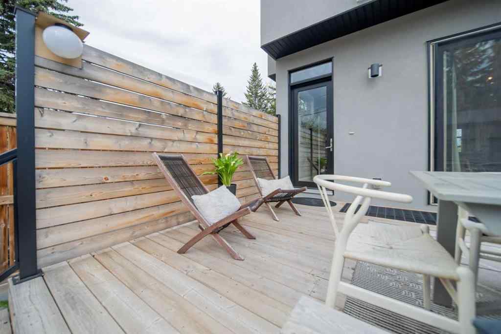 MLS® A2255819 - 3731 43 Street SW in Glenbrook Calgary, Residential