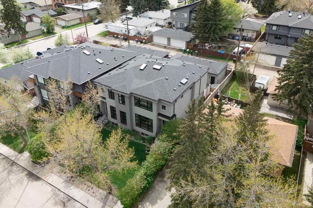 MLS® A2255819 - 3731 43 Street SW in Glenbrook Calgary, Residential