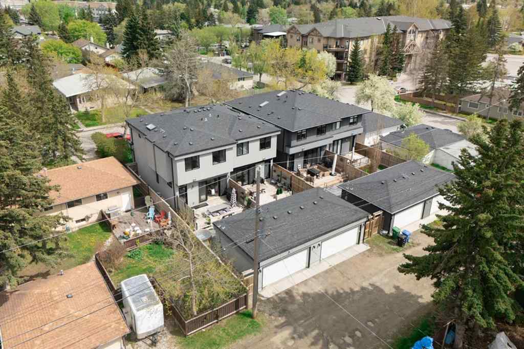 MLS® A2255819 - 3731 43 Street SW in Glenbrook Calgary, Residential