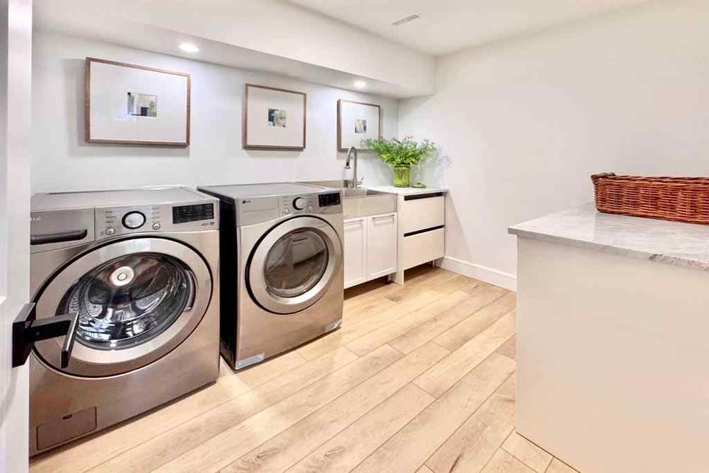MLS® A2255822 - 2332 Uxbridge Drive NW in University Heights Calgary, Residential
