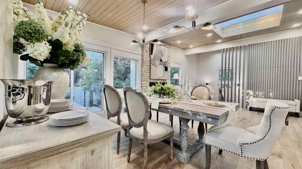 MLS® A2255822 - 2332 Uxbridge Drive NW in University Heights Calgary, Residential