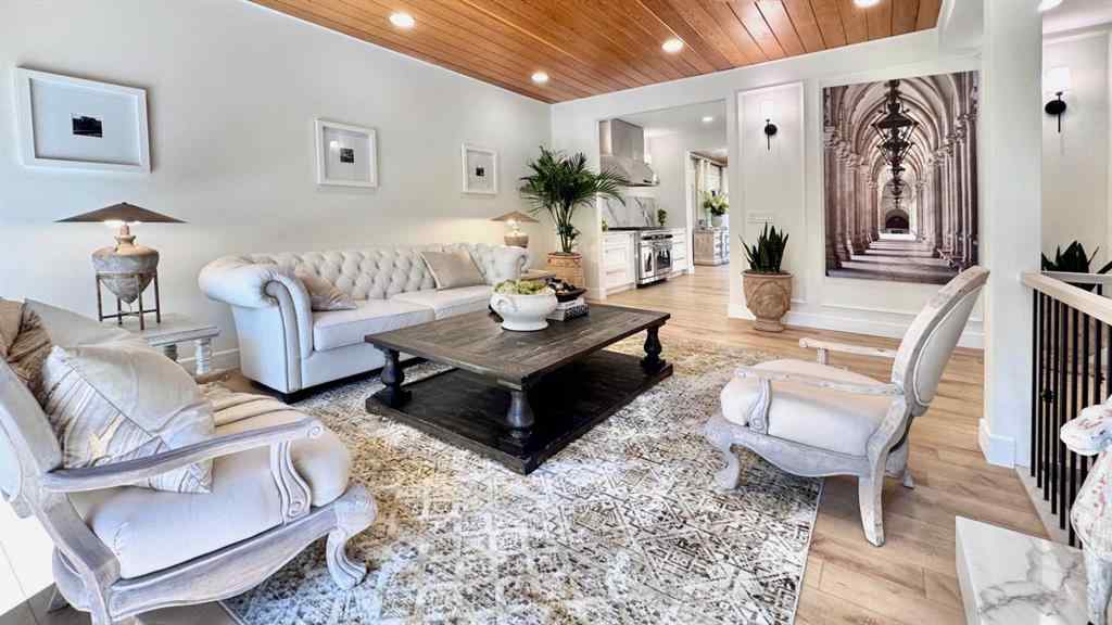 MLS® A2255822 - 2332 Uxbridge Drive NW in University Heights Calgary, Residential
