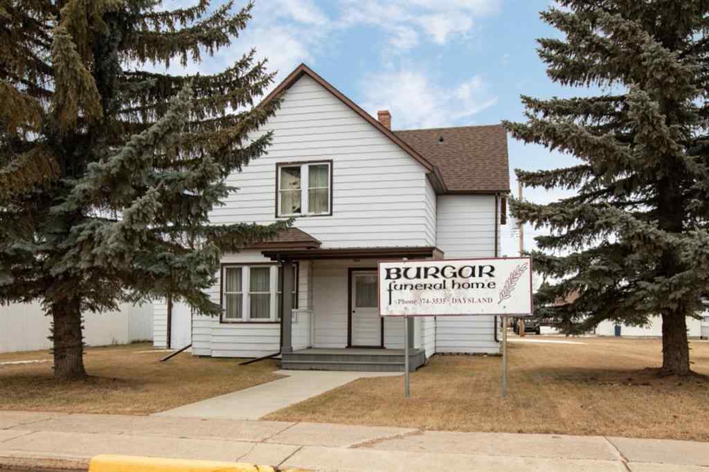 MLS® A2255826 - 5120 50 Street  in Daysland Daysland, Commercial