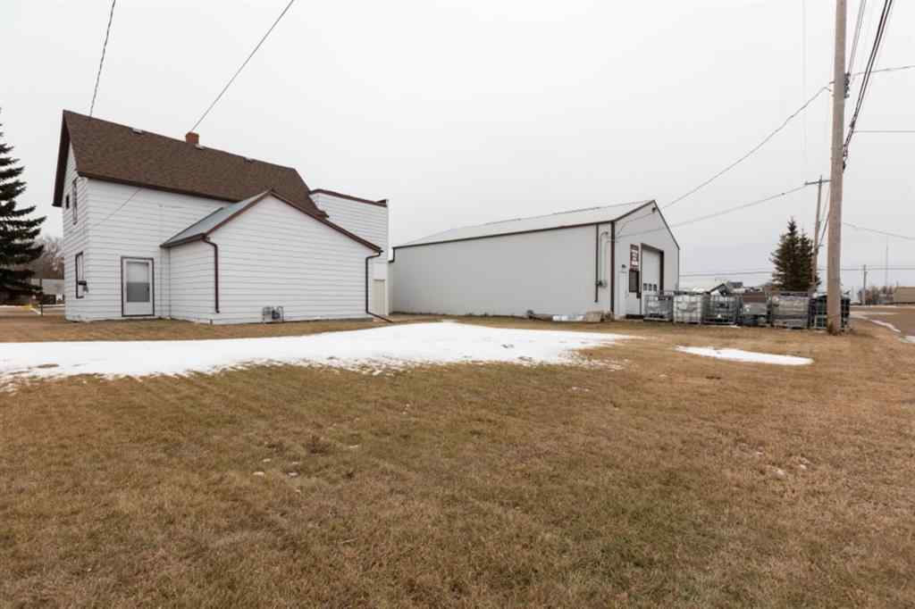 MLS® A2255826 - 5120 50 Street  in Daysland Daysland, Commercial