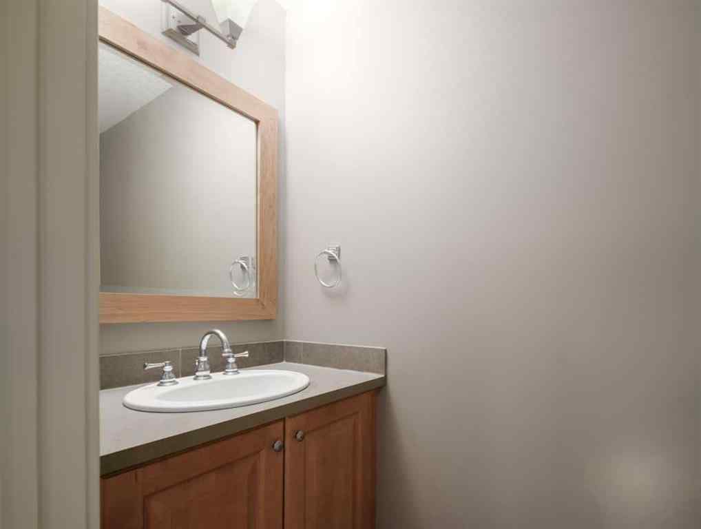 MLS® A2255830 - 24 Aspen Meadows Green SW in Aspen Woods Calgary, Residential