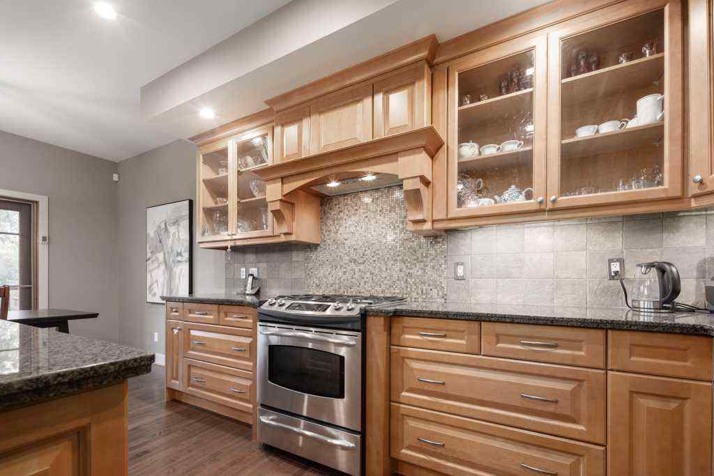 MLS® A2255830 - 24 Aspen Meadows Green SW in Aspen Woods Calgary, Residential