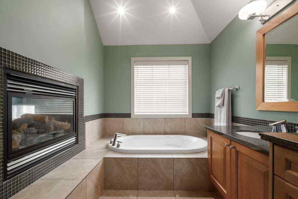 MLS® A2255830 - 24 Aspen Meadows Green SW in Aspen Woods Calgary, Residential