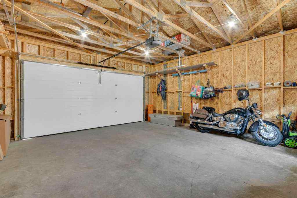 MLS® A2255831 - 204 Vista Drive  in NONE Crossfield, Residential