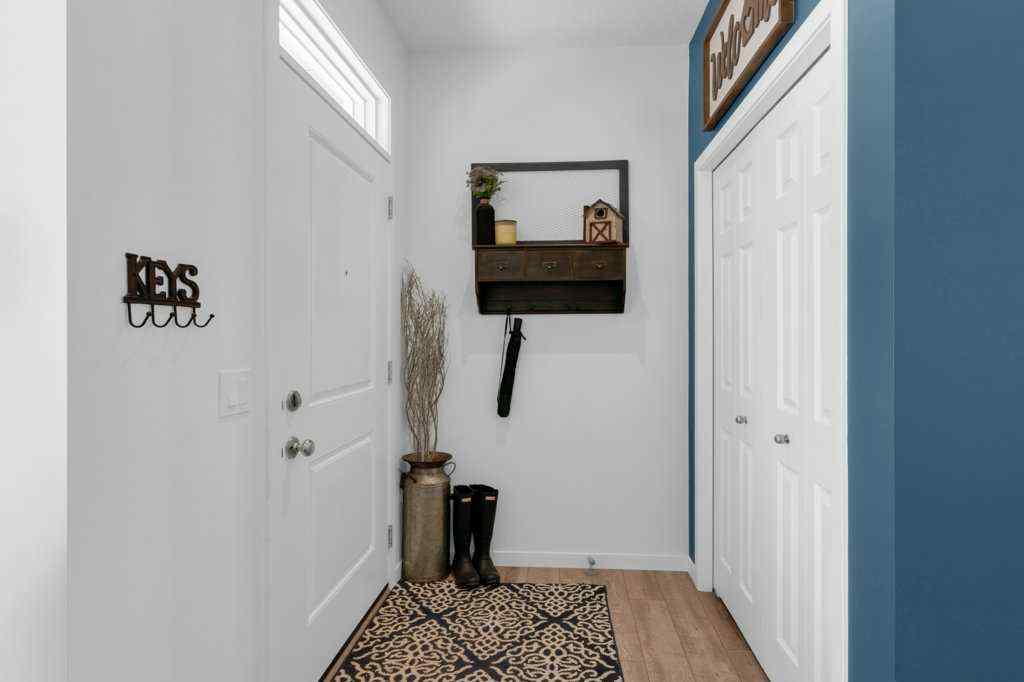 MLS® A2255831 - 204 Vista Drive  in NONE Crossfield, Residential