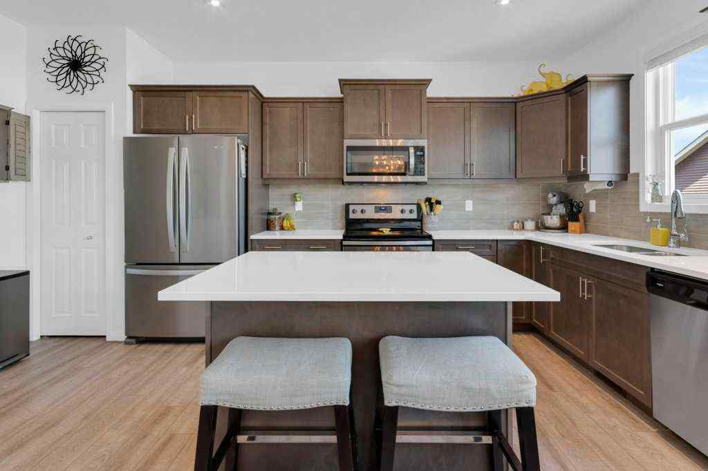 MLS® A2255831 - 204 Vista Drive  in NONE Crossfield, Residential