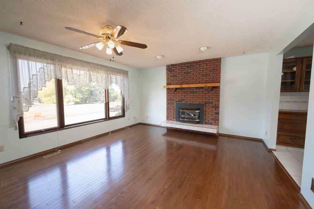 MLS® A2255832 - 23 Berry Avenue  in Bower Red Deer, Residential