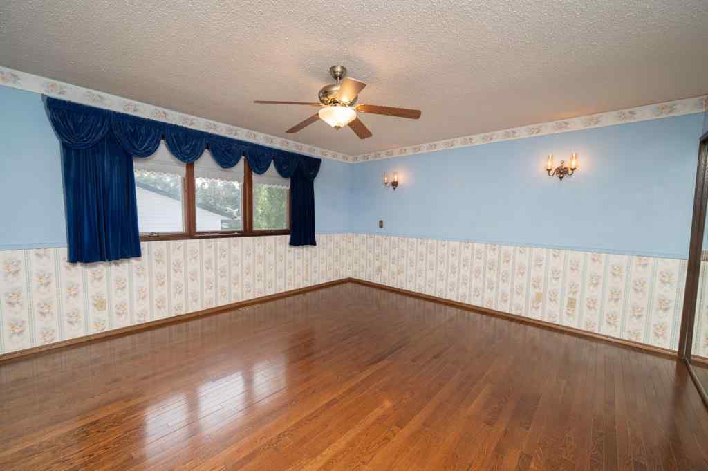 MLS® A2255832 - 23 Berry Avenue  in Bower Red Deer, Residential