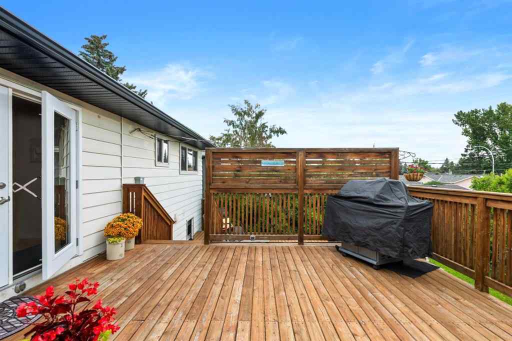 MLS® A2255843 - 489 Lake Ontario Place SE in Lake Bonavista Calgary, Residential