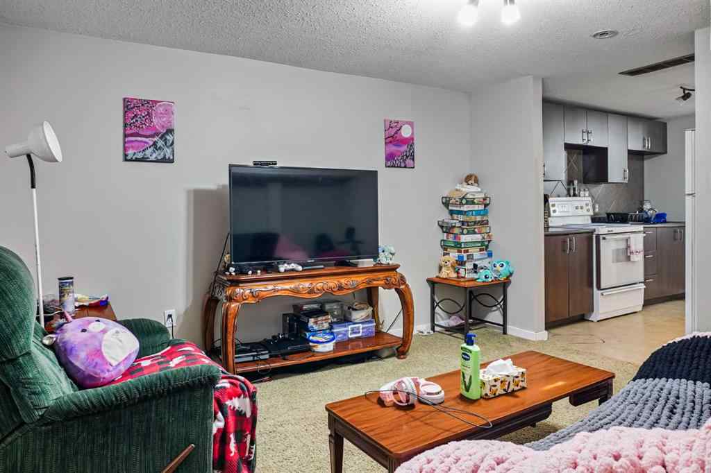 MLS® A2255851 - 518 21 Street S in Upper Eastside Lethbridge, Residential