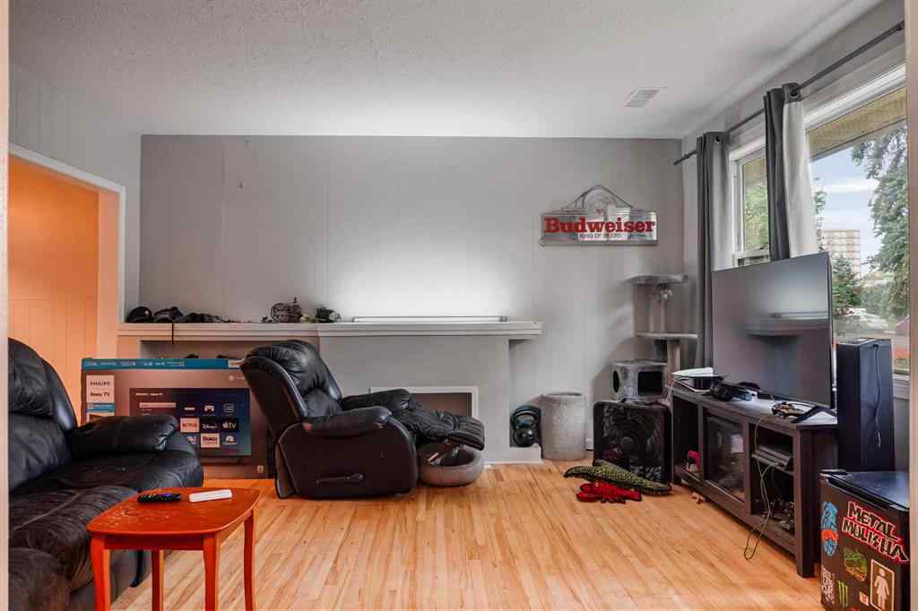 MLS® A2255851 - 518 21 Street S in Upper Eastside Lethbridge, Residential