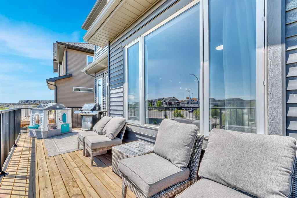 MLS® A2255855 - 656 Reynolds Crescent SW in Coopers Crossing Airdrie, Residential