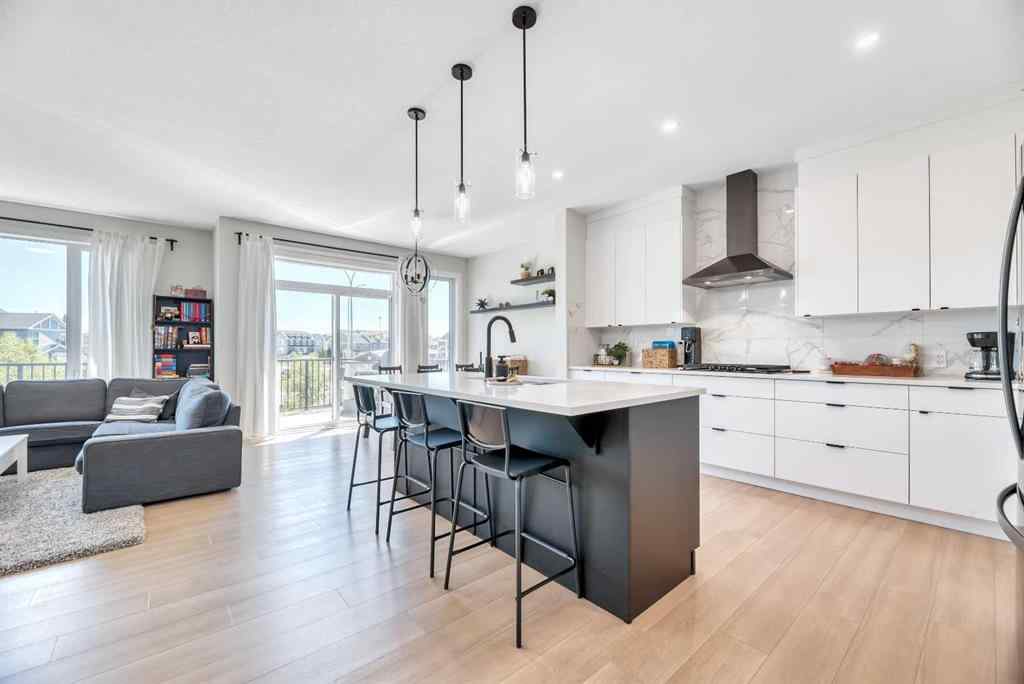 MLS® A2255855 - 656 Reynolds Crescent SW in Coopers Crossing Airdrie, Residential