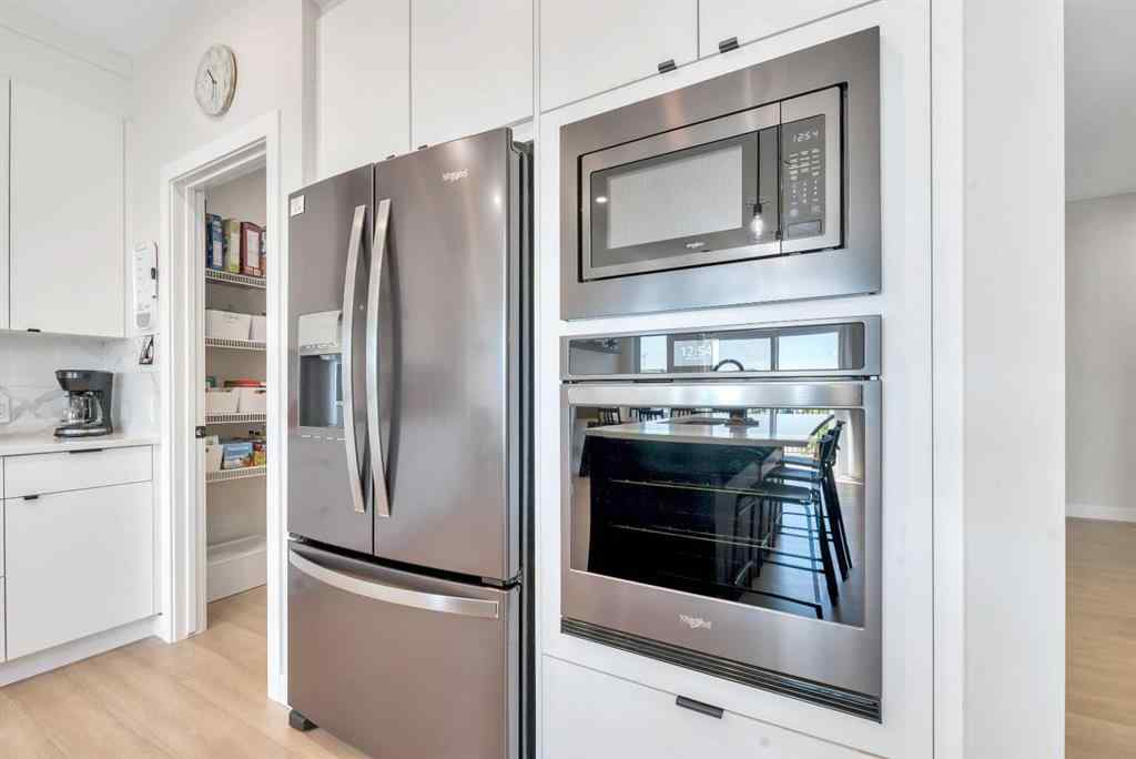 MLS® A2255855 - 656 Reynolds Crescent SW in Coopers Crossing Airdrie, Residential