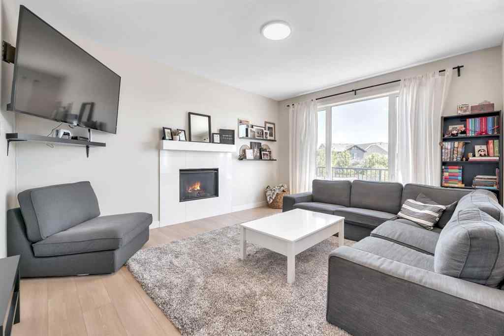 MLS® A2255855 - 656 Reynolds Crescent SW in Coopers Crossing Airdrie, Residential