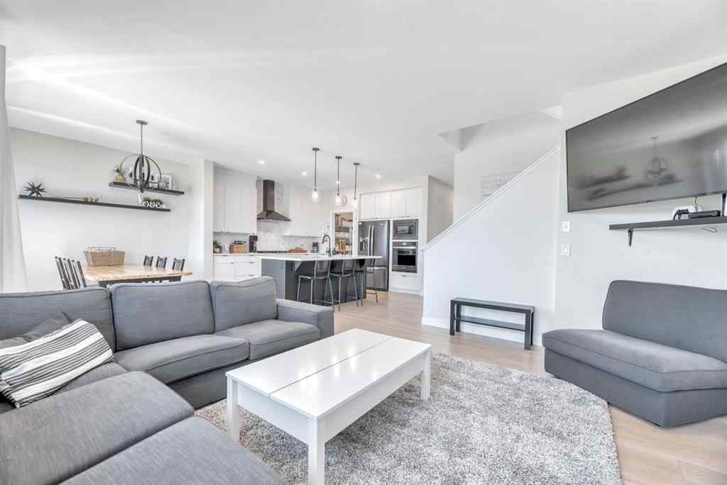 MLS® A2255855 - 656 Reynolds Crescent SW in Coopers Crossing Airdrie, Residential