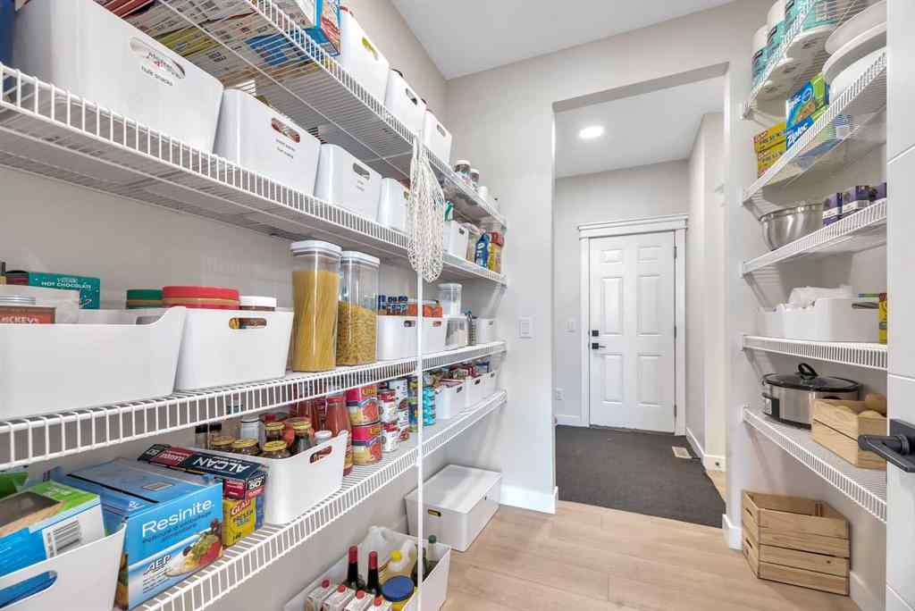 MLS® A2255855 - 656 Reynolds Crescent SW in Coopers Crossing Airdrie, Residential