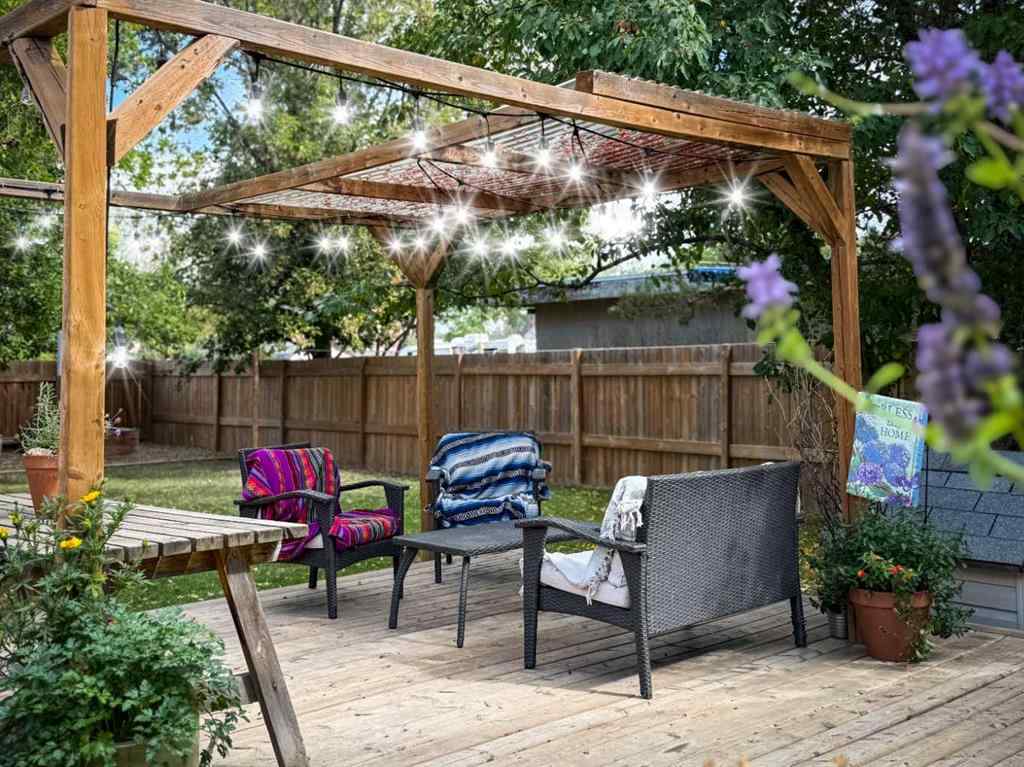 MLS® A2255857 - 4828 42 Street  in Larsen Grove Lloydminster, Residential