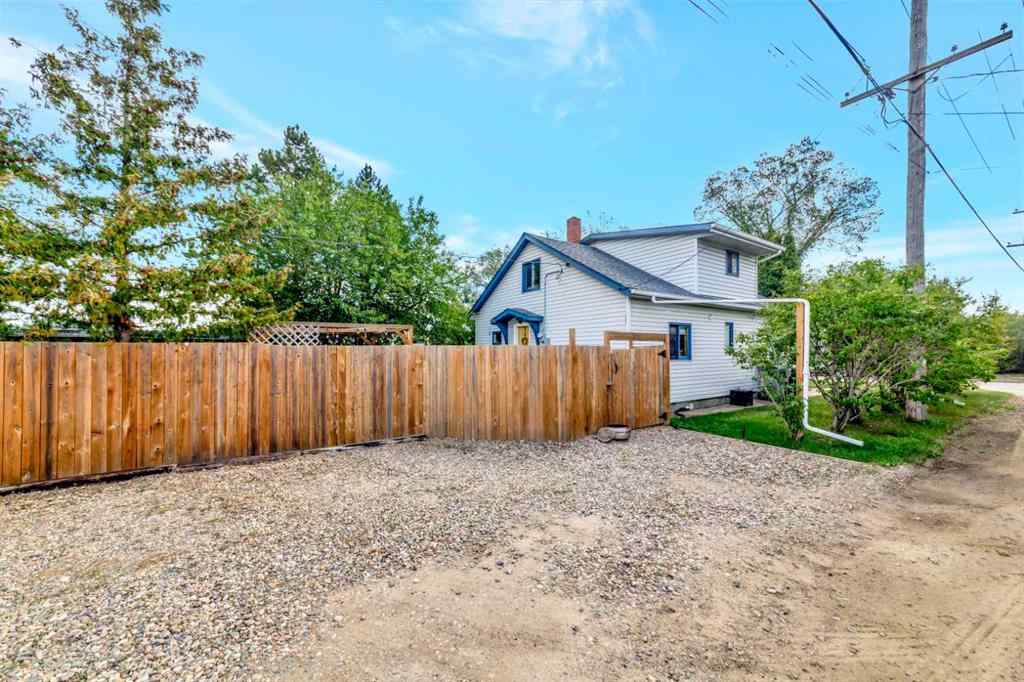 MLS® A2255857 - 4828 42 Street  in Larsen Grove Lloydminster, Residential