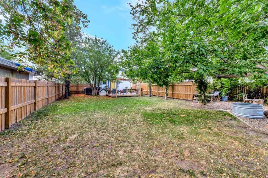 MLS® A2255857 - 4828 42 Street  in Larsen Grove Lloydminster, Residential