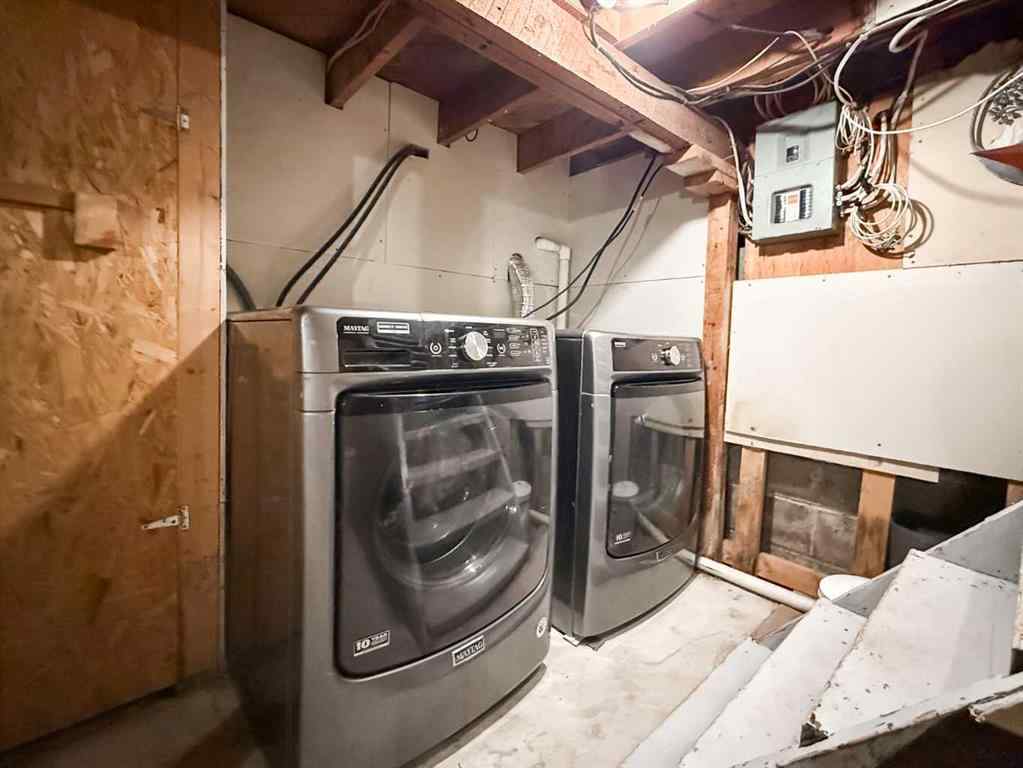 MLS® A2255857 - 4828 42 Street  in Larsen Grove Lloydminster, Residential