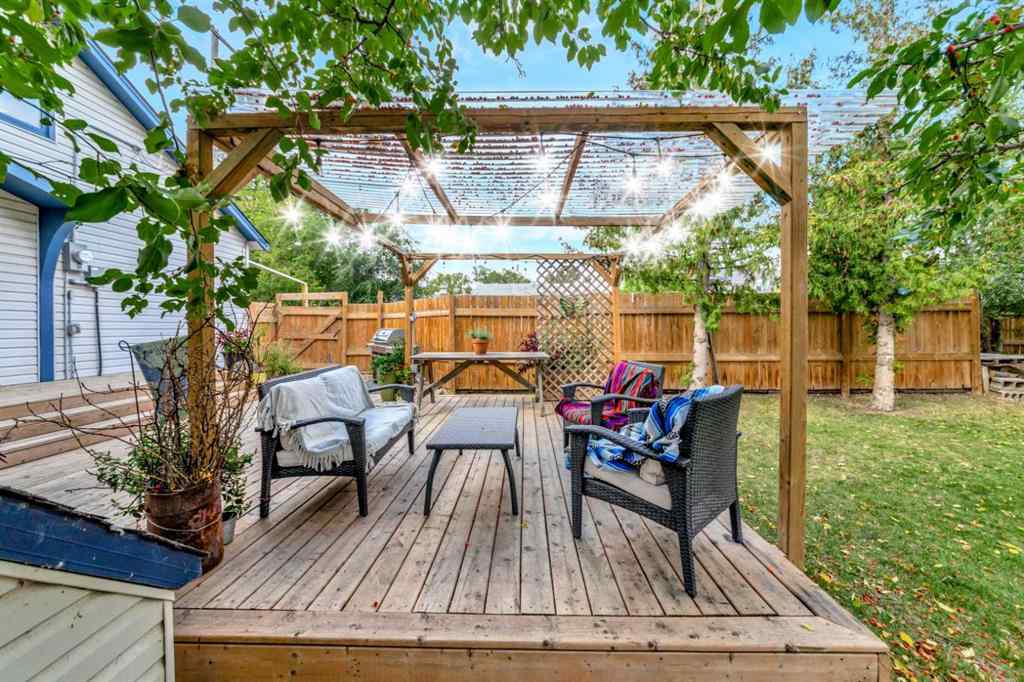 MLS® A2255857 - 4828 42 Street  in Larsen Grove Lloydminster, Residential