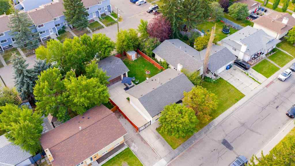 MLS® A2255861 - 143 Manora Drive NE in Marlborough Park Calgary, Residential