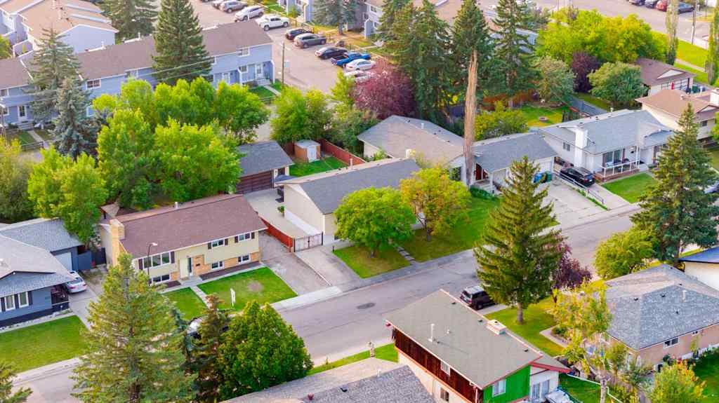 MLS® A2255861 - 143 Manora Drive NE in Marlborough Park Calgary, Residential