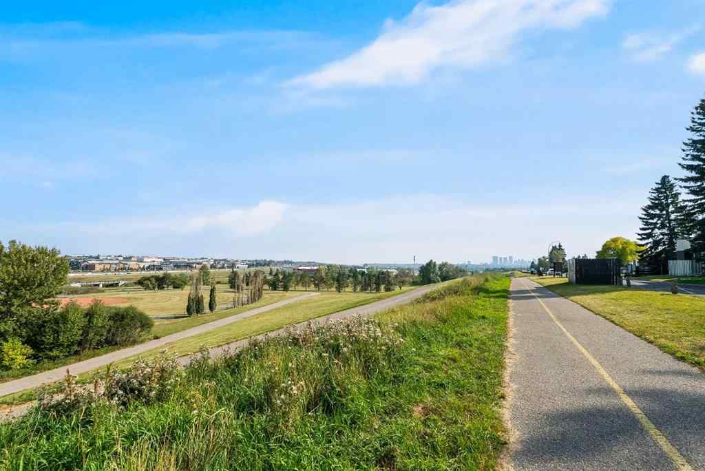 MLS® A2255870 - Unit #302 544 Blackhorn Road NE in Thorncliffe Calgary, Residential