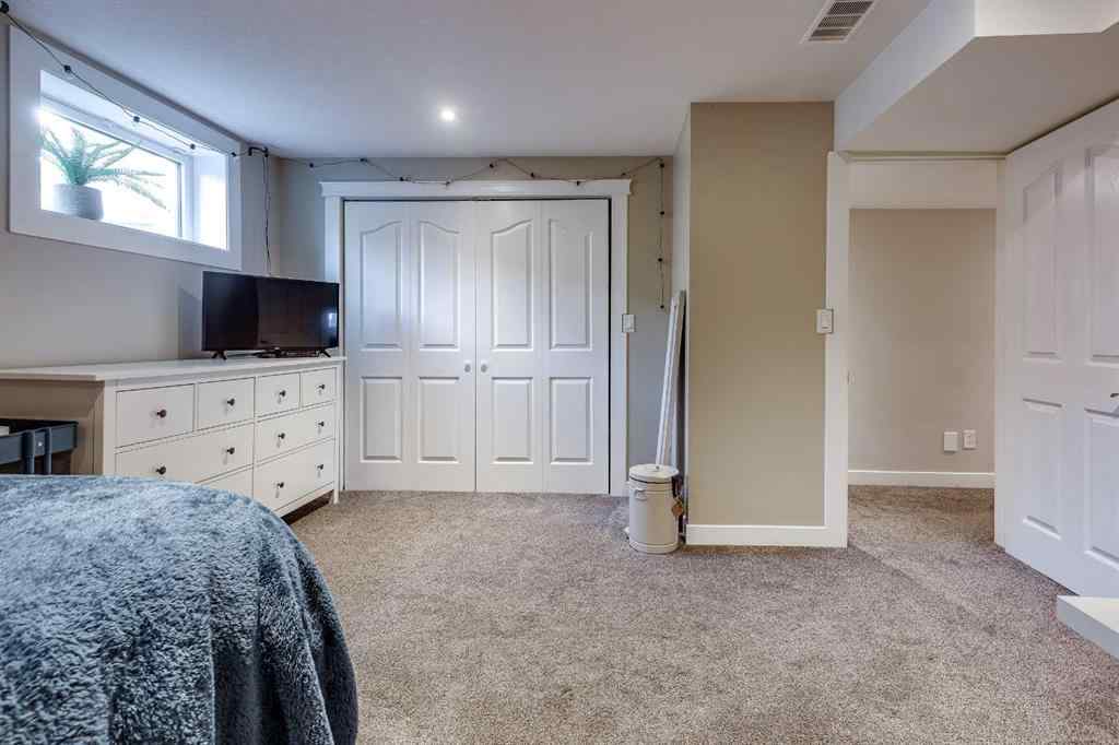 MLS® A2255872 - 48 Alton Close  in Anders South Red Deer, Residential