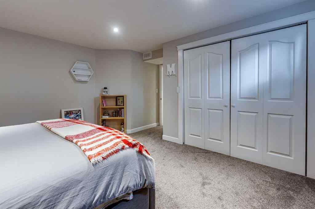 MLS® A2255872 - 48 Alton Close  in Anders South Red Deer, Residential